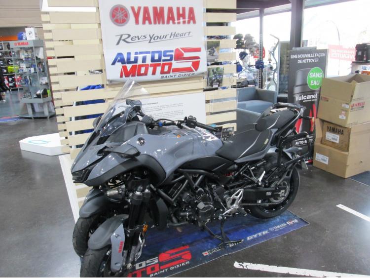 YAMAHA 900 NIKEN GT